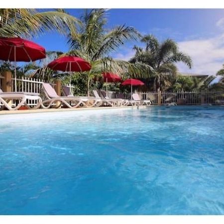 F2 Residence Oasis Terre Rouge A Saint Pierre Bagian luar foto
